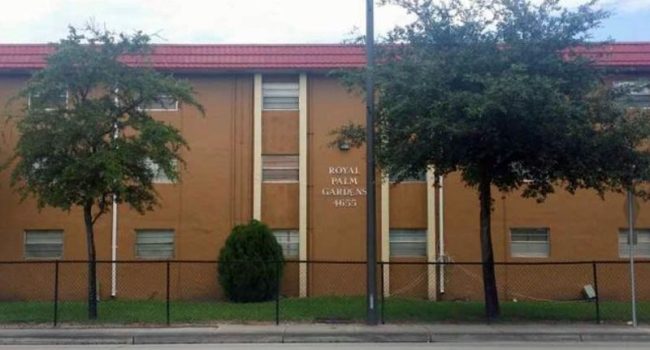 royalpalmgardenscondo_01