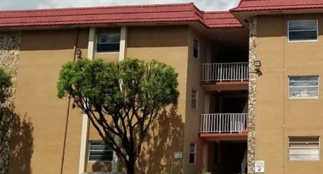 royalpalmgardenscondo_10